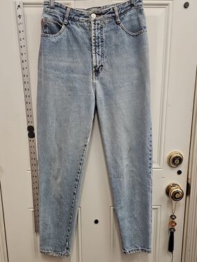 BONGO Light Wash High-Rise Straight Leg Jeans